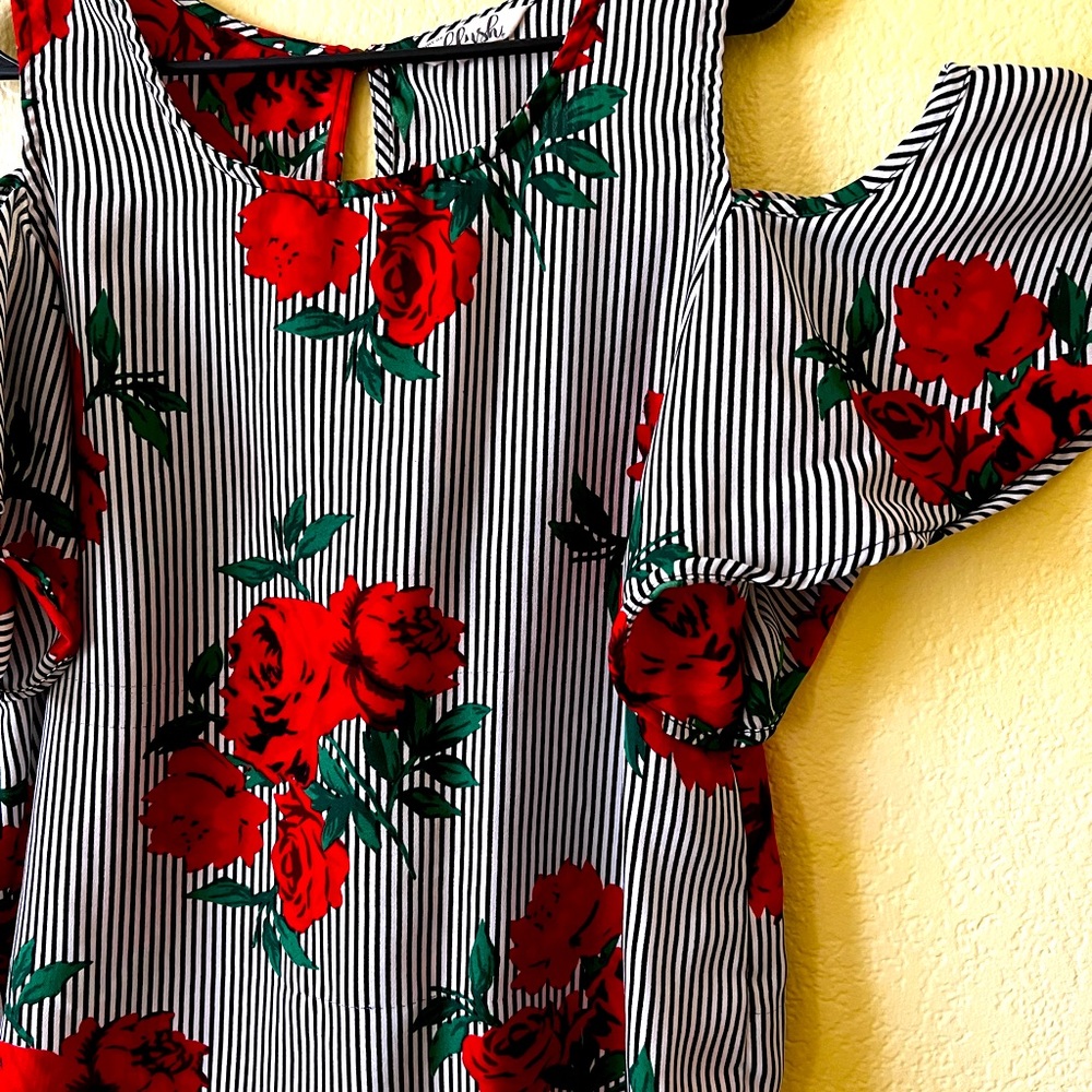 Cold shoulder blouse - Picture 2 of 2